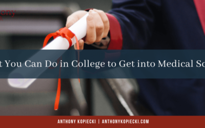What You Can Do in College to Get into Medical School